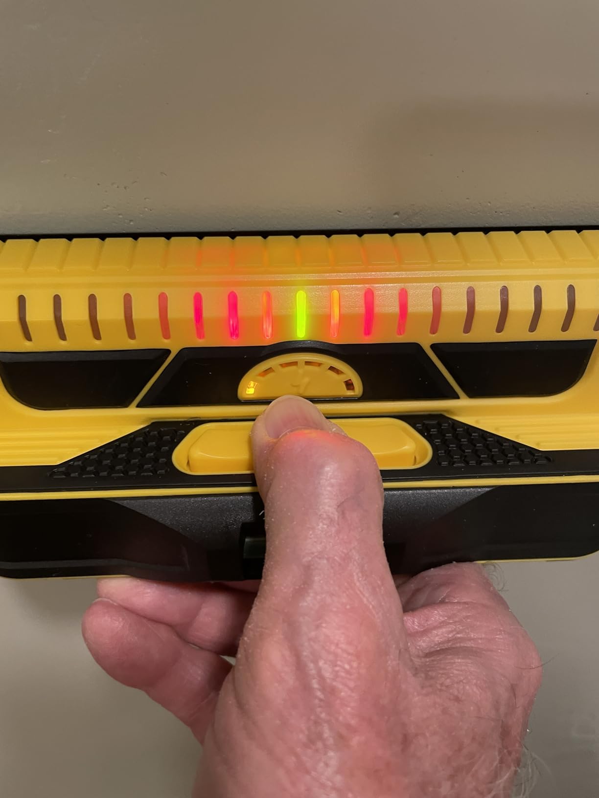 Franklin Sensors Prosensor M210 Stud Finder with Live Wire Detection | 13-Sensor Wall Scanner, Wood and Metal Stud Detector, Made in the USA, Shows Full Width of Studs customer photo 1