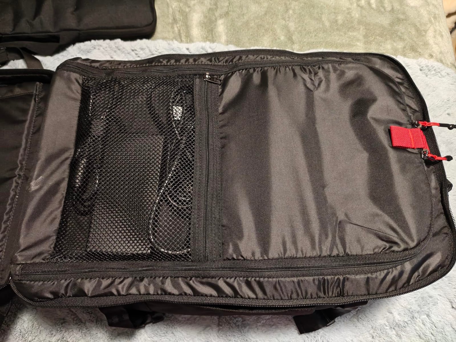 tomtoc Travel Backpack 40L, TSA Carry On Bag Flight Approved, PFAS Free customer photo 2