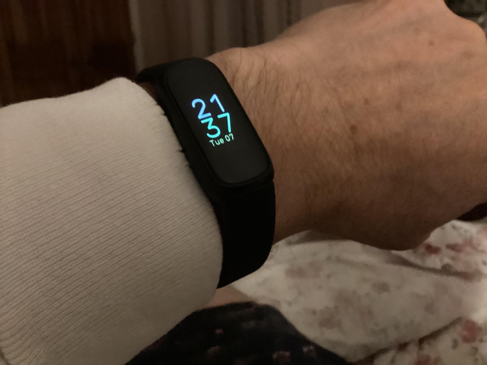 Google Fitbit Inspire 3 - Lilac Bliss/Black - Small and Large Bands customer photo 1