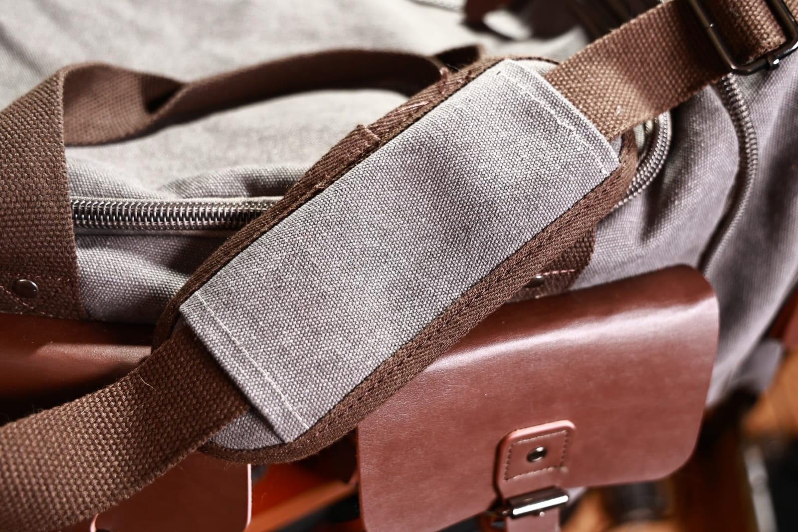 Wildroad Waxed Canvas Duffle Bag - 50L Weekender Overnight Travel Bag | Gifts for Men, Holiday Birthday Gift for Dad, Husband & Partner, Carry-on Size customer photo 2