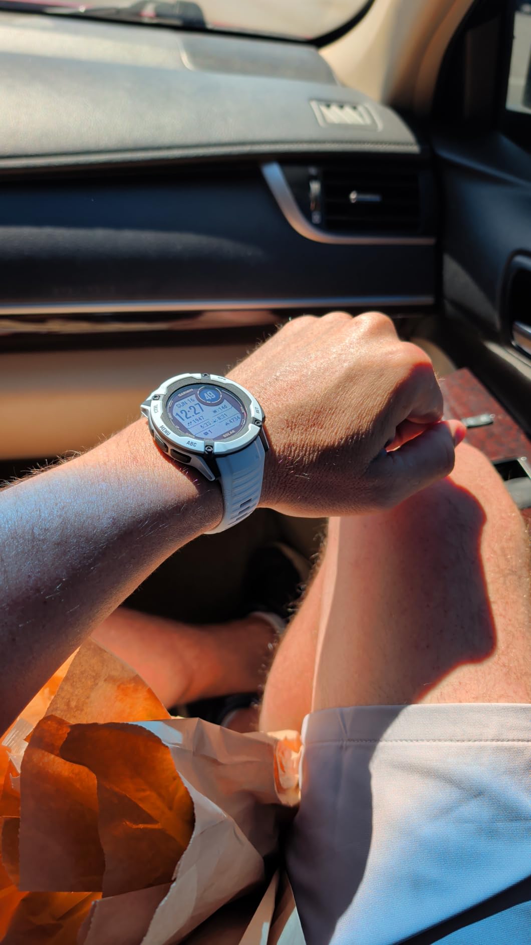 Garmin Instinct® 2X Solar, Rugged Outdoor Smartwatch, 50mm, Graphite customer photo 2