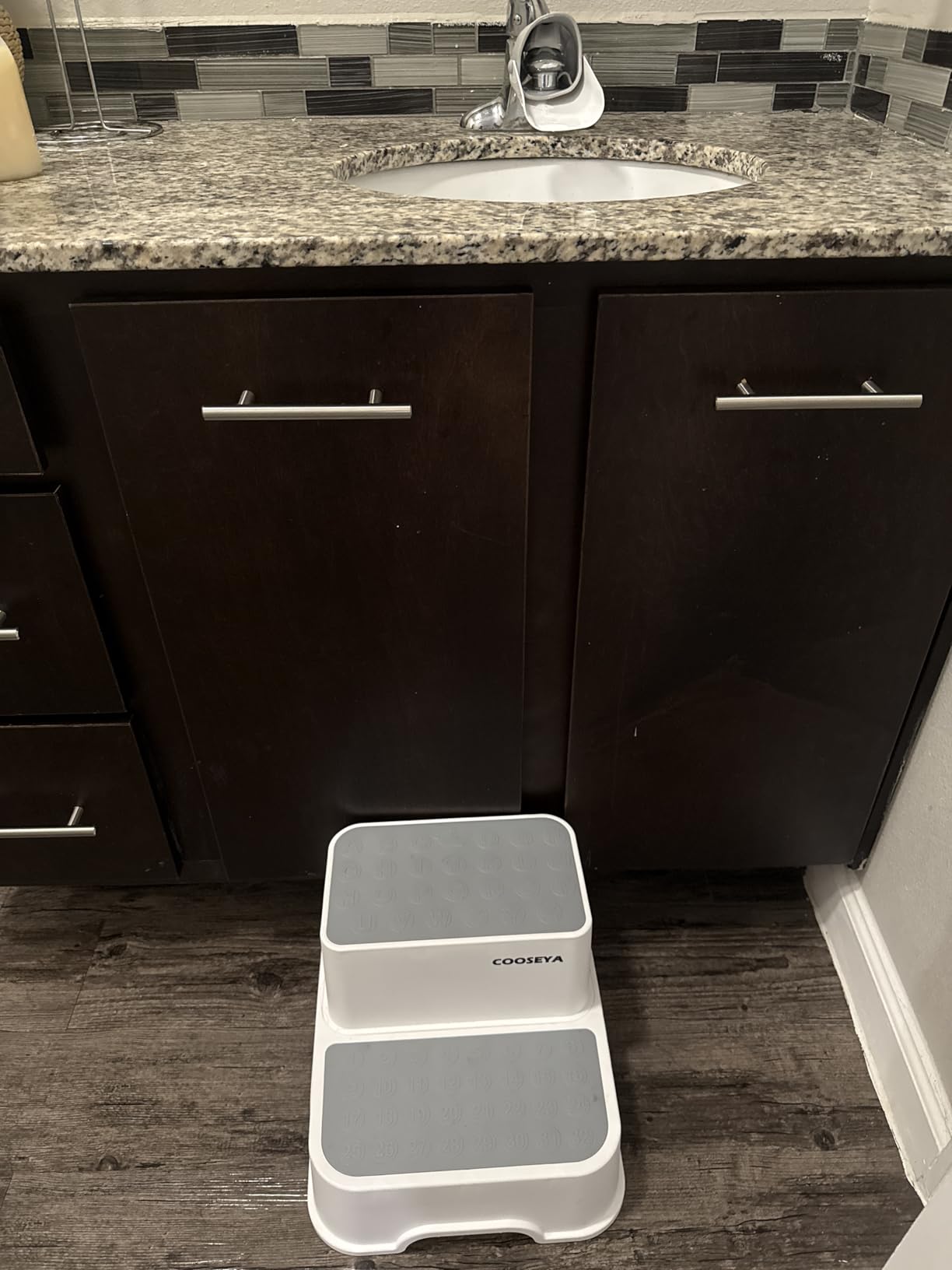 COOSEYA 2 Step Stools for Kids, Toddler Step Stool for Bathroom Sink, No-Slip Double up Stepping for Toddlers, Multifunctional Toilet Potty Stool for Kids, Toilet Potty Training (2 Packs) customer photo 2