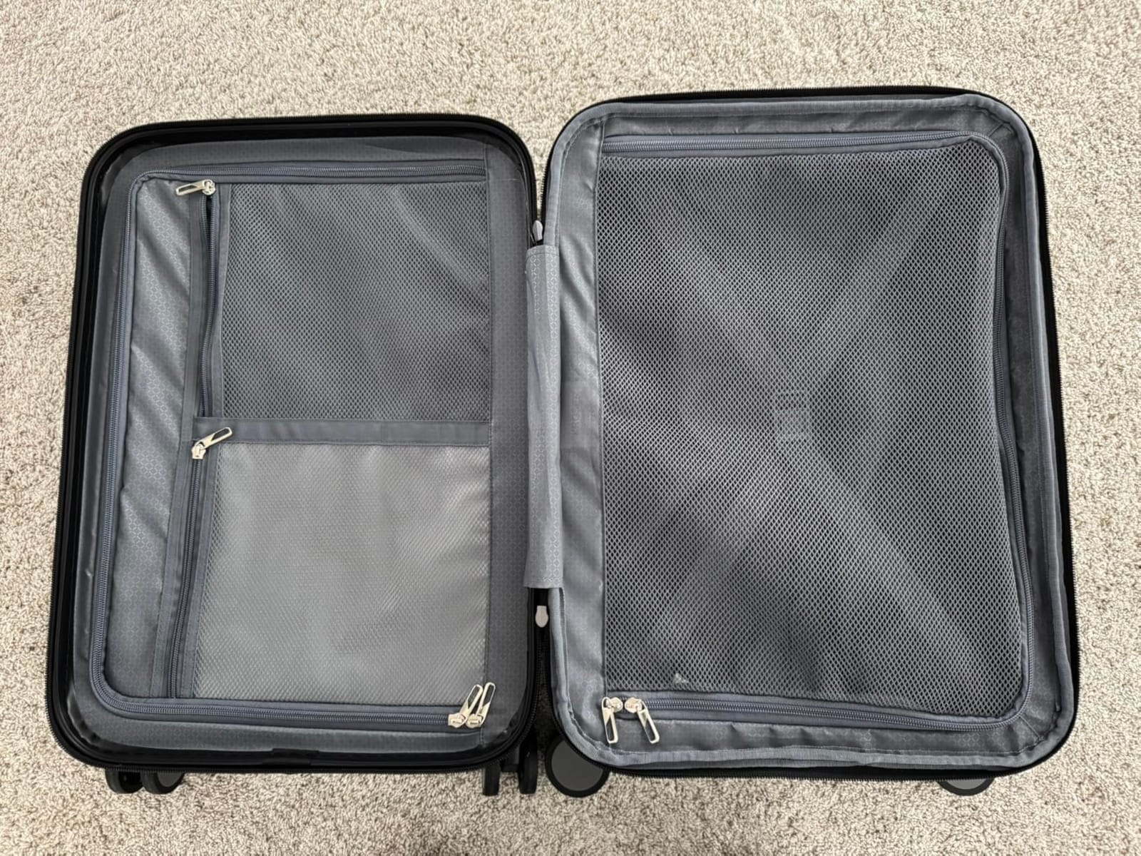 KROSER Hardside Expandable Carry On Luggage with Spinner Wheels & Built-in TSA Lock, Durable Suitcase Rolling Luggage with USB Port, Carry-On 20-Inch, Black customer photo 2
