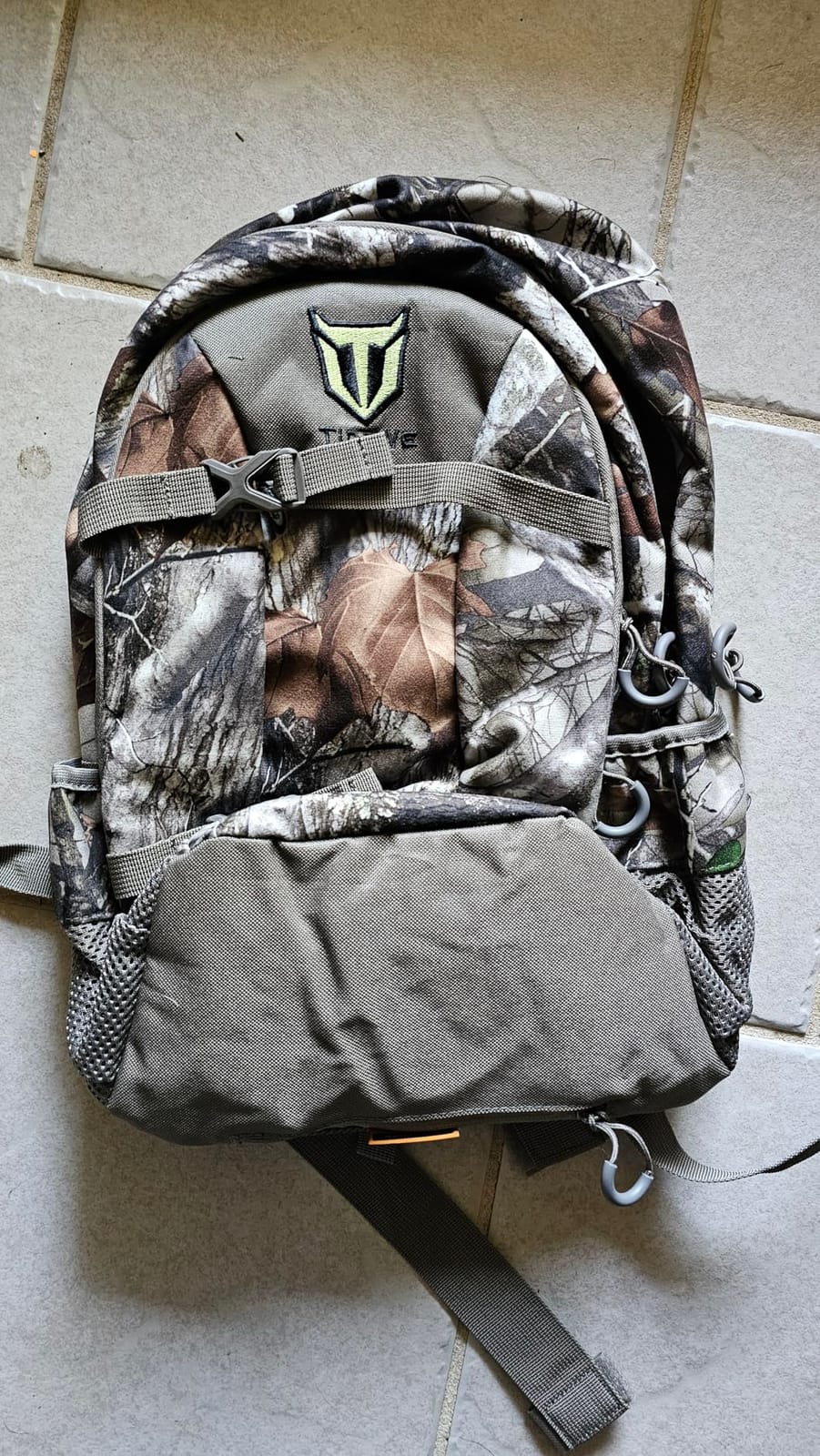 TIDEWE 25L Camo Backpack for Men, Lightweight Outdoor Hiking Daypack | Rain Cover, 1.65lb Lightweight, 600D Fabric, Bow & Tree Stand Carry, Multi-Pocket Storage, Padded Back, Next Camo G2 customer photo 2