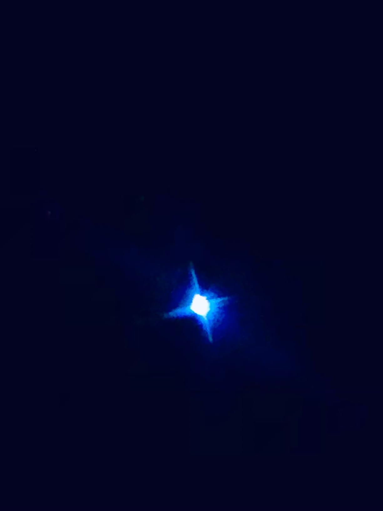 Celestron StarSense Explorer 150mm App-Enabled Tabletop Dobsonian Telescope customer photo 1