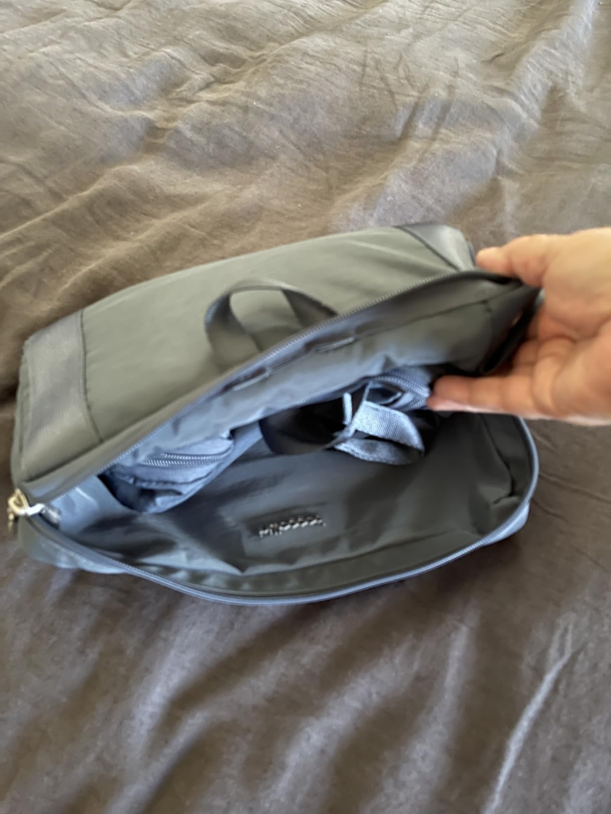 Baggallini Carryall Expandable Lightweight Travel Tote 22
