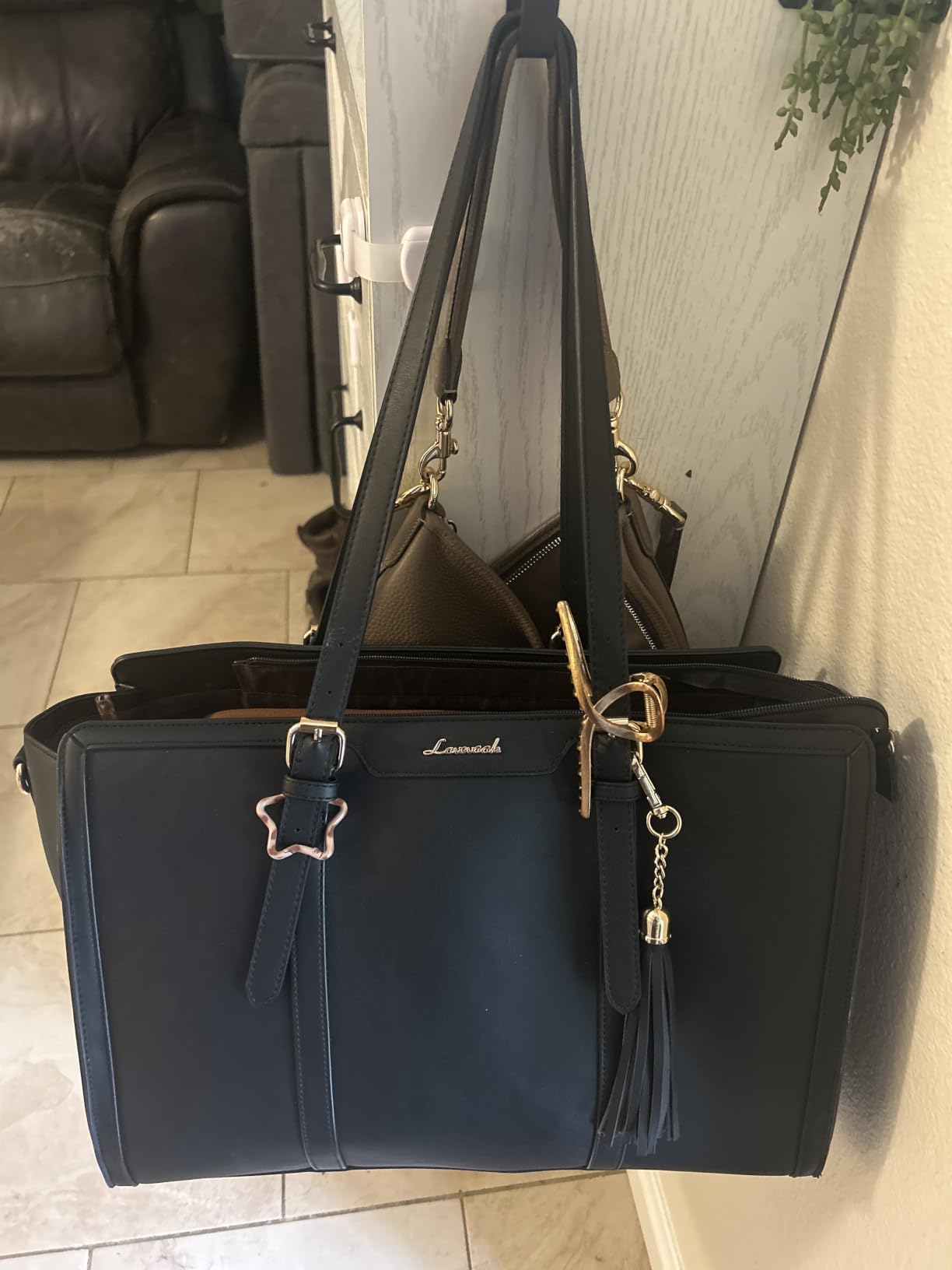 LOVEVOOK Laptop Bag for Women 15.6 inch Lightweight PU Laptop Tote Bag, Large Capacity Computer bag with Clutch Purse for Business, Work, Office, Travel, School,Casual(Black & Leather) customer photo 2