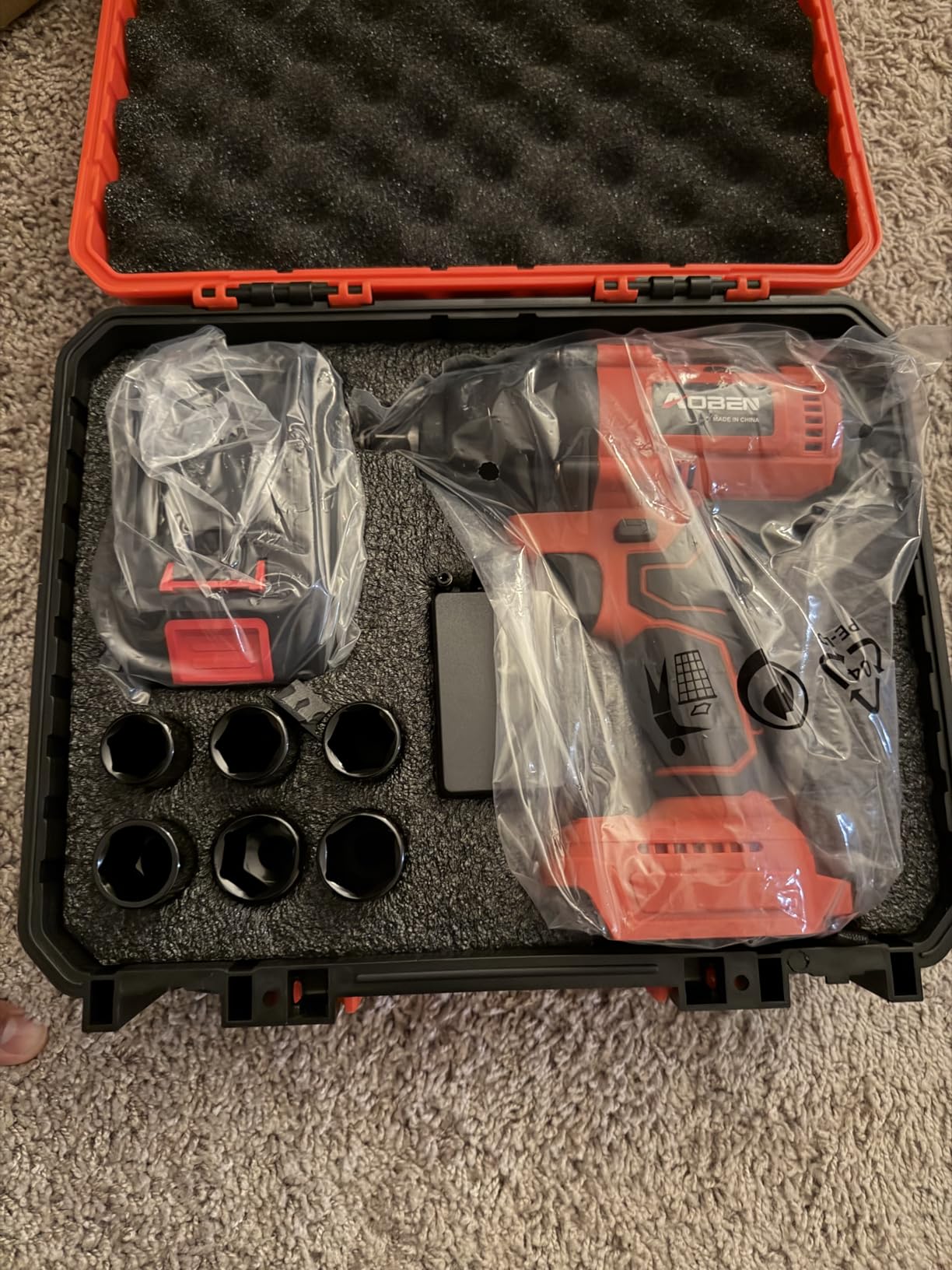 AOBEN Cordless Impact Wrench 1/2 Inch, Power Impact Gun Kit, Max 600N. M/450Ft-lbs High Torque Electric Impact Driver for Car RV Tire, 4.0Ah Battery, Charger, 6 Sockets & Storage Tool Case customer photo 2