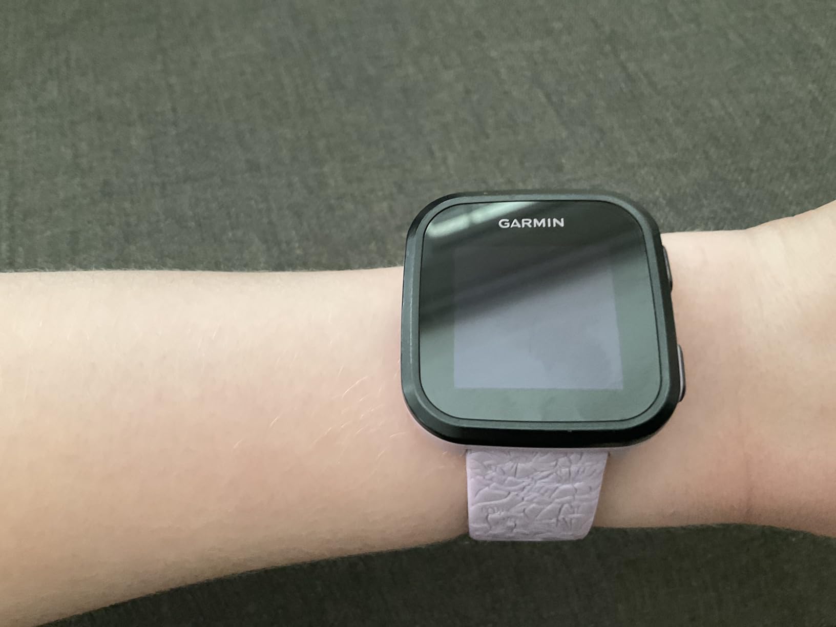 Garmin Bounce™, Kids Smartwatch, Two-Way Text and Voice Messaging, Location Tracking, Lilac Floral customer photo 2