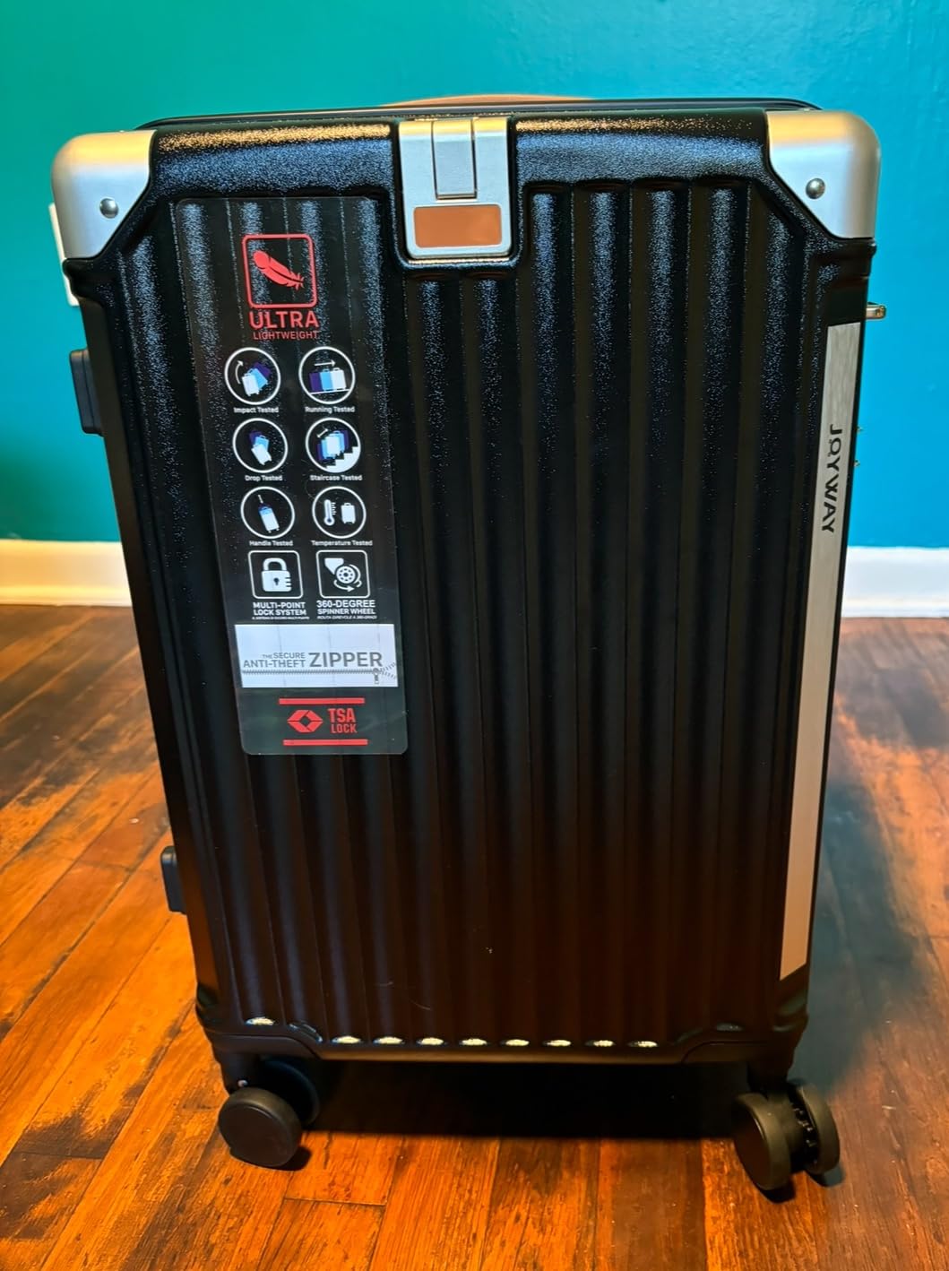Joyway Carry On Luggage, Expandable Suitcase with Smart Cup Holder and USB Port, 20 IN Hardside Checked with TSA Lock Spinner Double Wheels, Black customer photo 2
