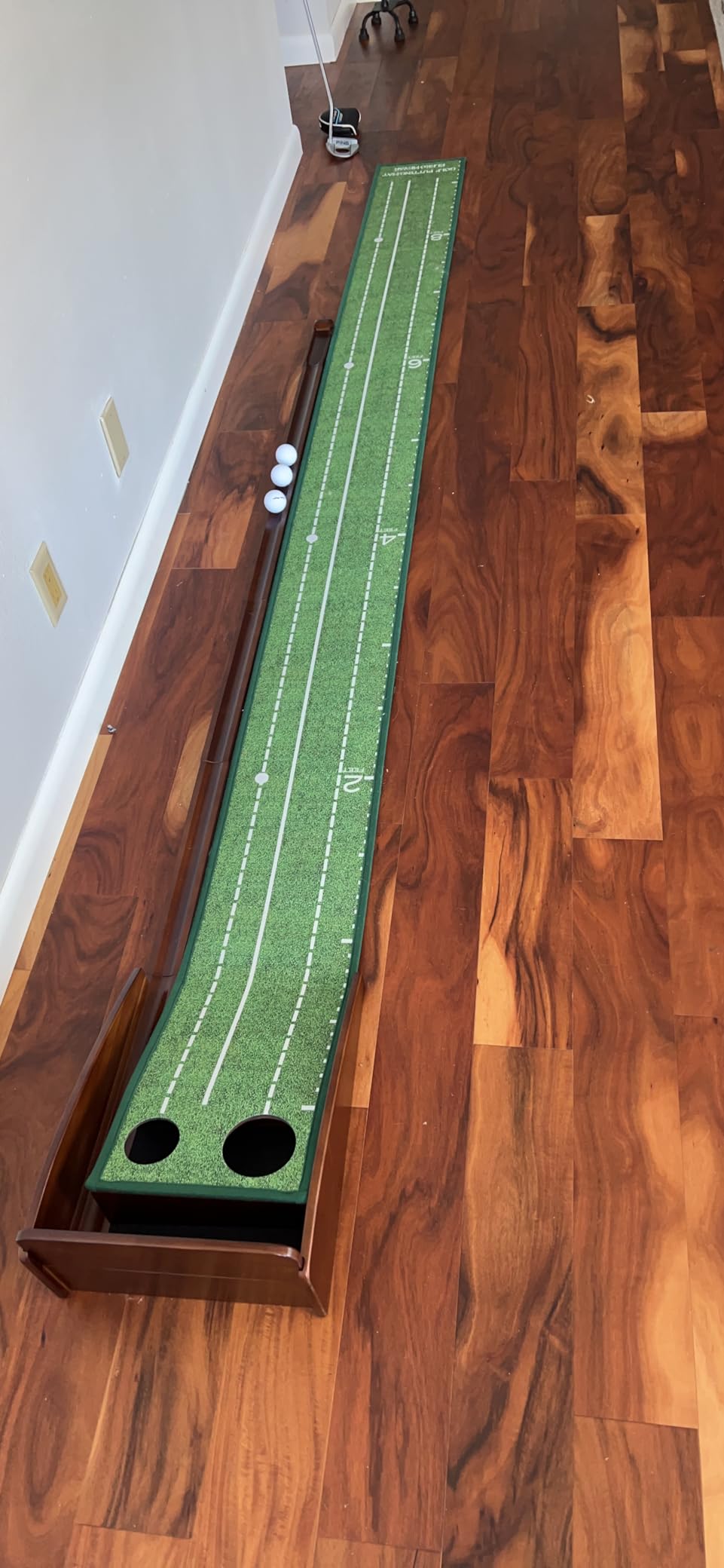 Putting Green Putting matt for Indoors Golf Putting Mat - Indoor Putting with Ball. Putting matt for Golf Practice, Portable and Easy to Clean. Great Gift customer photo 2