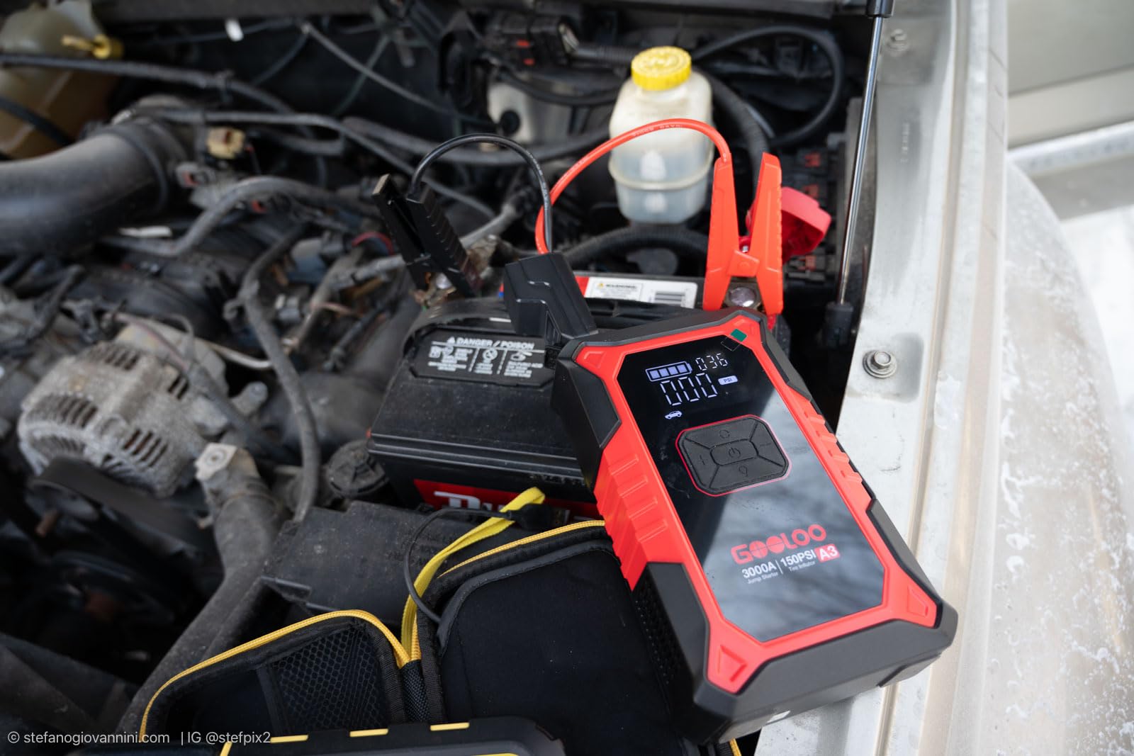 GOOLOO A3 12V 3000A Portable Jump Starter with Air Compressor customer photo 1