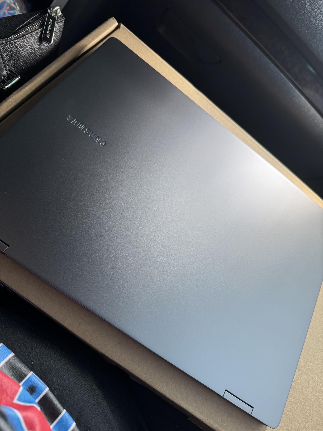 Samsung 16” Galaxy Book5 Pro 360 Copilot+ PC, AI Computer, Intel Core 7 Ultra Processor, 3K AMOLED (2880x1800) Touchscreen, S Pen,120Hz, Dolby Atmos, Student Laptop, Lightweight, All-Day Battery Life customer photo 2