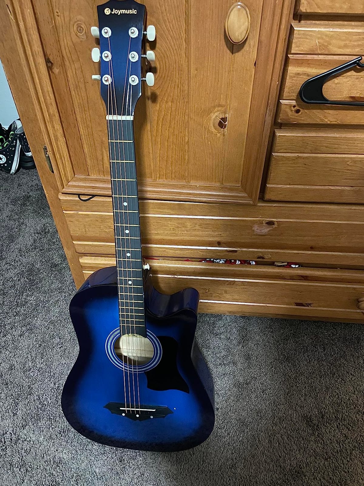 Joymusic 38 inch brown beginner acoustic guitar kit,bundle with a strap with picks holder,digital tuner, set strings, capo,cleaning cloth,6 picks,gig bag.(JG-38C,BR) customer photo 1