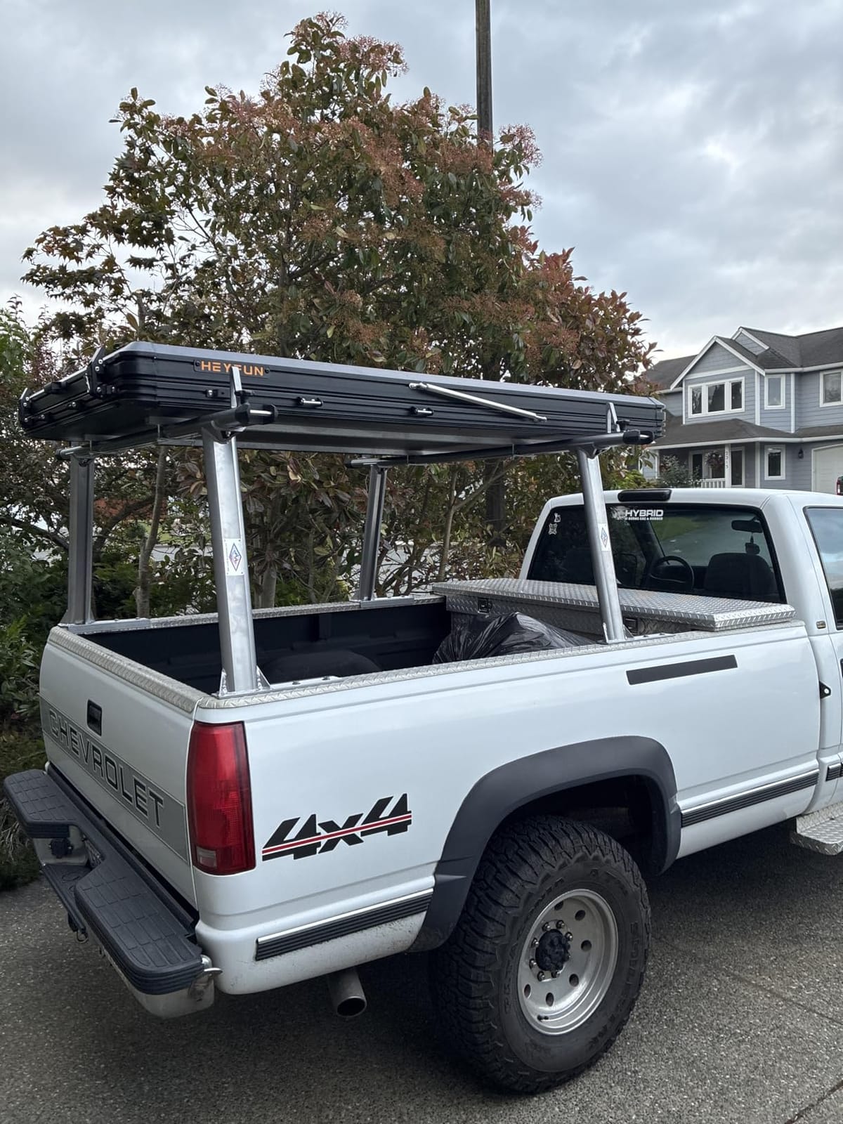 Adventurer Pro Rooftop Tent Hard Shell, 2-3 Person Aluminum Roof Top Tent customer photo 1