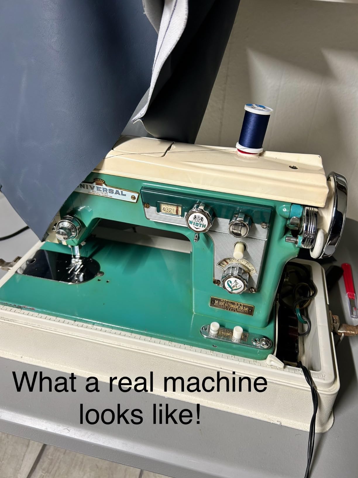 SINGER® 4423 (Meltwater Blue) Heavy Duty Sewing Machine with Accessories customer photo 2