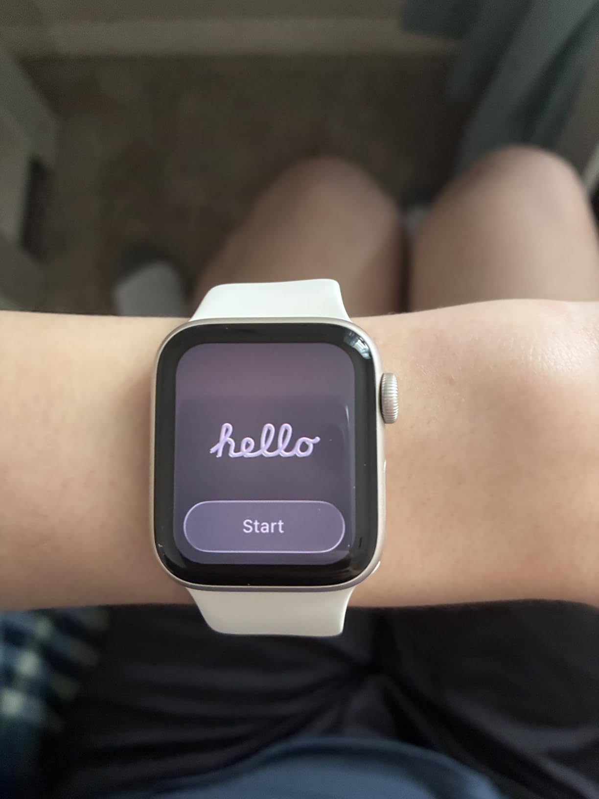 Apple Watch SE 3 [GPS 44mm] Smartwatch with Starlight Aluminum Case with Starlight Sport Band - M/L. Fitness and Sleep Trackers, Heart Rate Monitor, Always-On Display, Water Resistant customer photo 1
