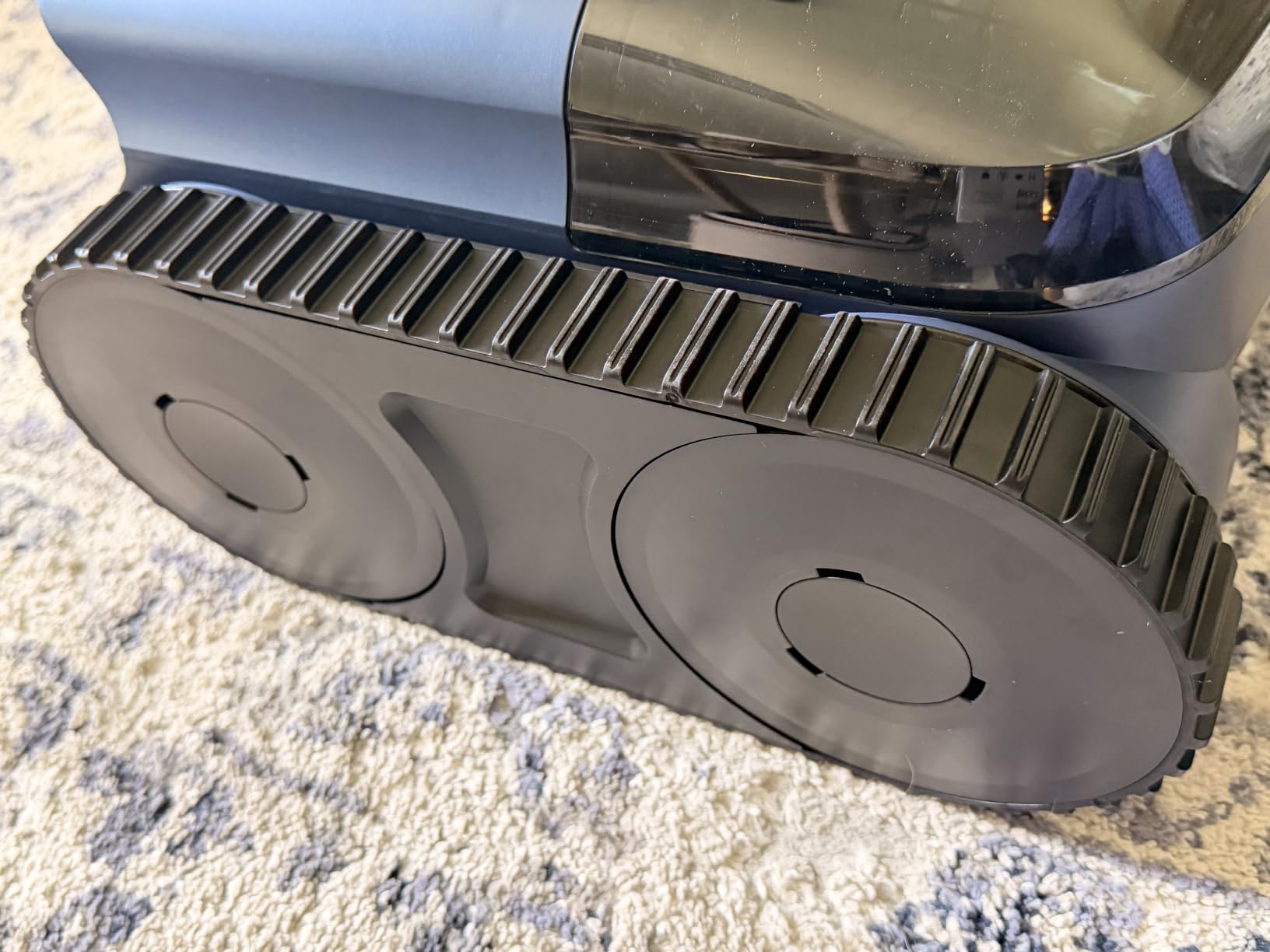 [2026 Release] Automatic Robotic Pool Vacuum for Inground & Above Ground Pools, Wall Climbing Pool Vacuum Cleaner, Cleans Floor, Walls, Waterline, Drain & Skimmer up to 2150 Sq. Ft., 190 Min customer photo 1