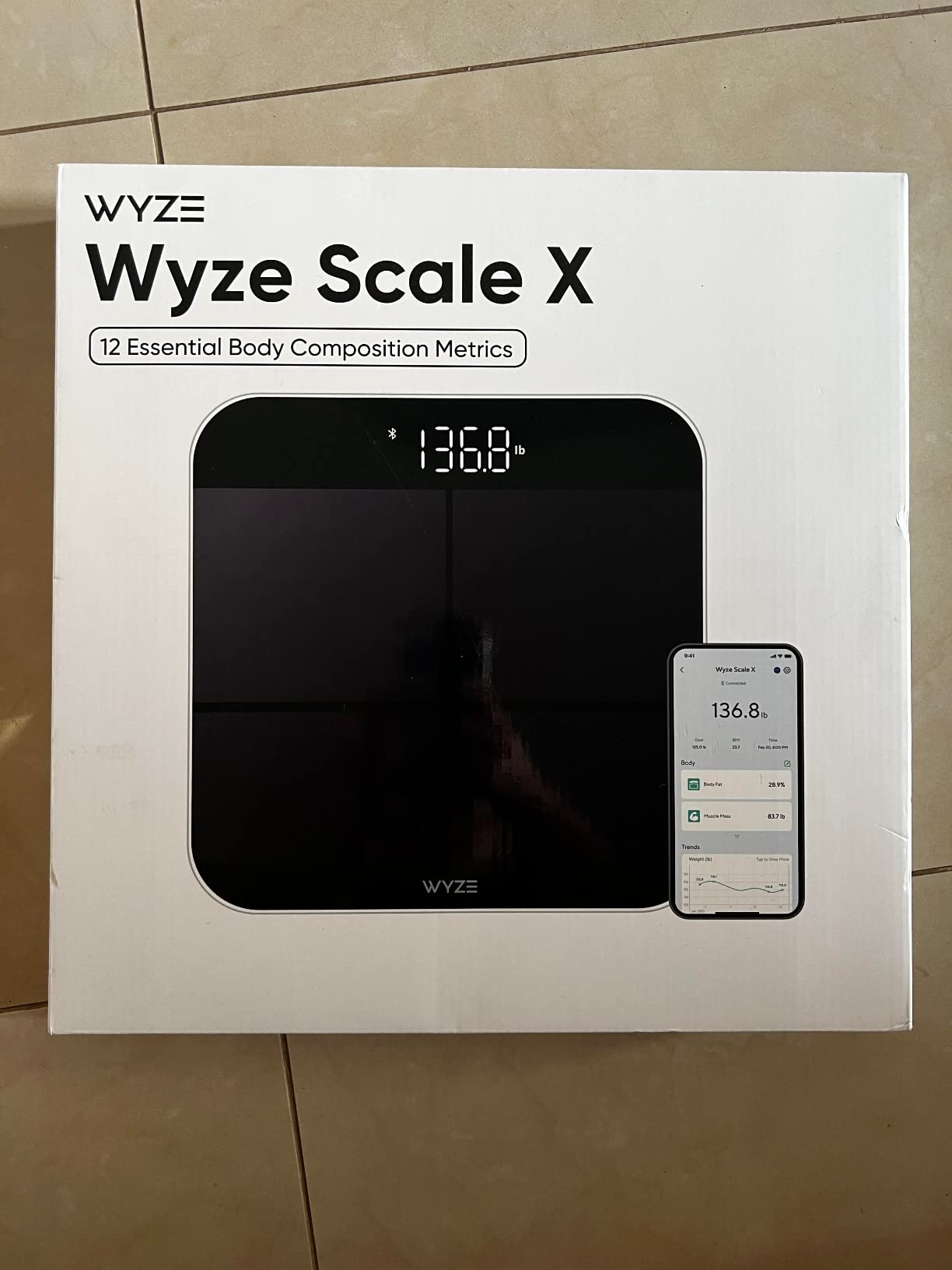 Wyze Smart Scale BodyScan with Handle, Bluetooth, 400 lbs, Black customer photo 1