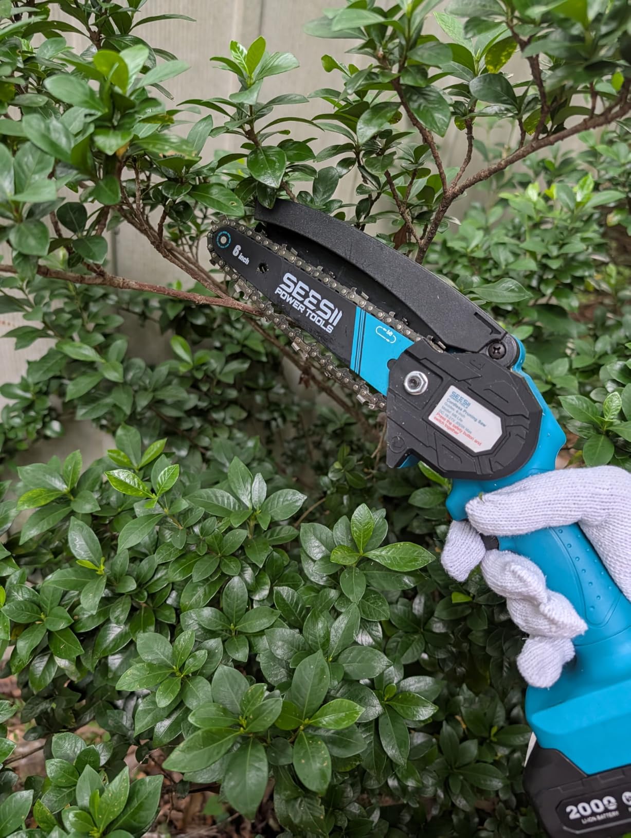 SEESII 40V Electric Chainsaw Cordless 18-Inch with 2 x 5.0Ah Batteries customer photo 2